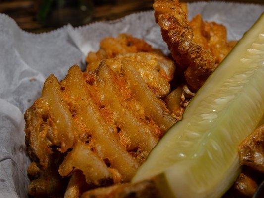 Waffle Fries, excellent spicy pickle! (keepsmilingphoto.com)