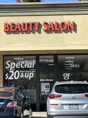 Young Beauty Salon