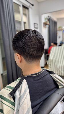 Haircut done by Laniac_the_barber

Booking link.  https://Lane.as.me/   

Instagram page @laniac_the_barber