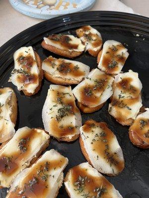 Pear and Brie crostinis