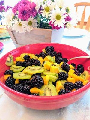 Bowl of blackberries, kiwi, and mango from a week's box!