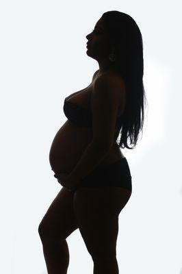 Between Curtains Pregnancy in-studios in Silhouette