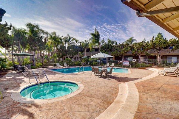 Spa and Pool at Idylwood Apartments