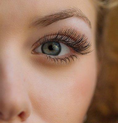 Individual lash extension