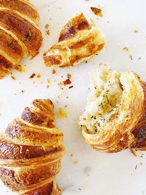 Cheddar Herb Croissants