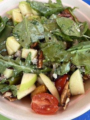 Apple Gorgonzola Organic Salad ($7.99)