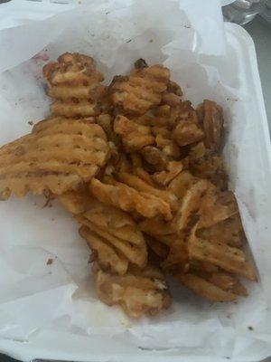 Poor packing and dry waffle fries