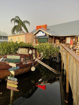 Shrimpers Restaurant Entrance