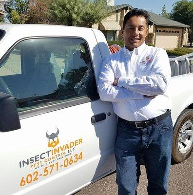 Meet your technician.  Mark is your solution to your pest problem with over 15 years experience in the pest control industry.