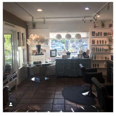 Denni Rose Salon