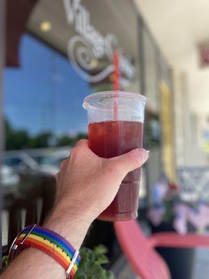 Black tea and pomegranate tea mixed with lemonade