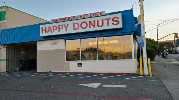 Happy Donuts