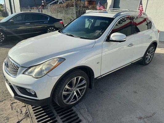 2017 Infiniti Qx50 
$14,995 62k miles