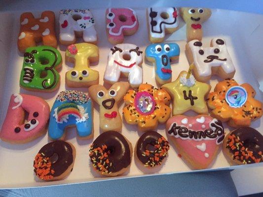 Freshest donuts in town! Got these for my daughters bday and class. It was a hit!!  Nice people with clean shop!!!!