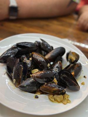 Pepata di Cozze (Mussels)