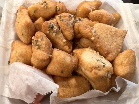 Garlic bread bites