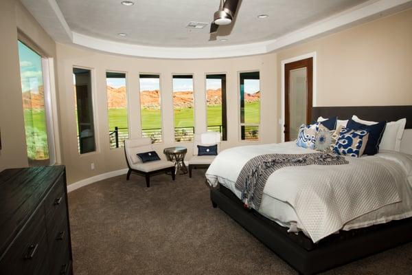 Guest suite with a view of Sand Hollow Golf Course. | By Dennis Miller Homes