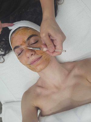 Pumpkin Light Peel Facial