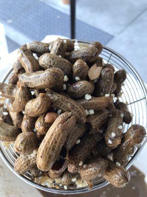 Garlic Boiled Peanuts