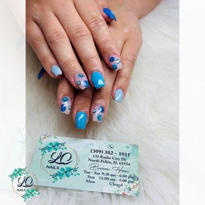 How can you resist our cute blue smiley face nails? They're simply adorable! Must try!