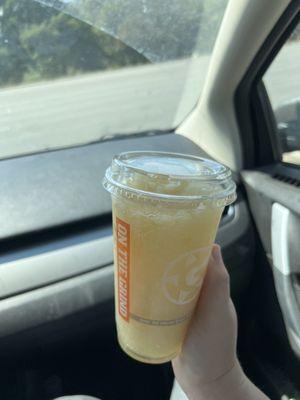 Medium blended pineapple sugar free Red Bull