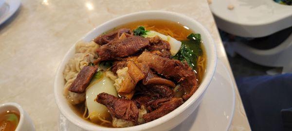 Beef Noodle w/ Wontons