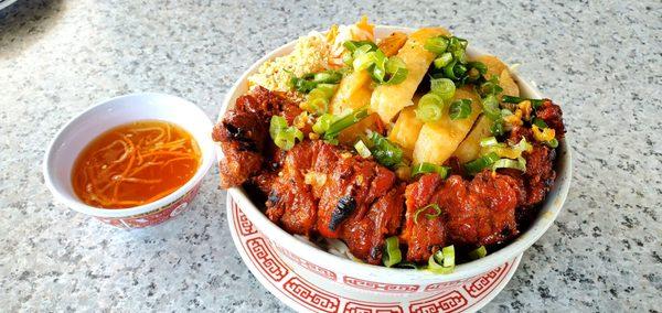 Bún Chao Tôm Nem Nướng Char Grilled Battered Shrimp and Pork Balls w/Vermicelli Noodles