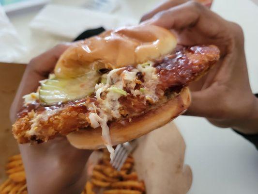 Fried chicken sandwich