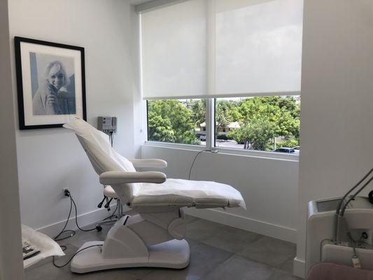 Dermatology Boutique the office of Cosmetic Dermatologist Cynthia Golomb, MD