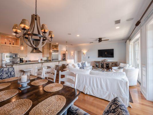 SEA - E - O - Waterhouse Seacrest Beach. Unit 201 Upscale condo overlooking 30A.