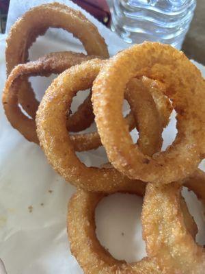 Fresh crispy and tasty onion rings! Tender onions and great crunchy crust. Enjoy!