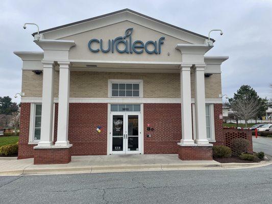 Curaleaf Montgomery Village Gaithersburg Front entrance