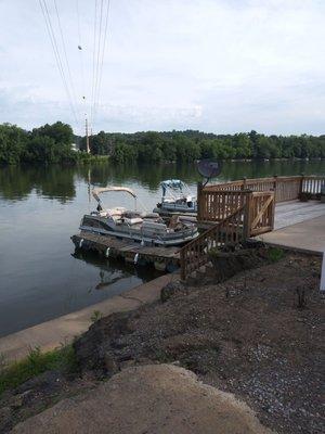 River front seasonal sites with boat slips