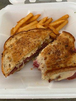 Triple decker Reuben