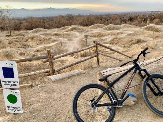 New bike from Hyland Cyclery, at the Draper jump park.