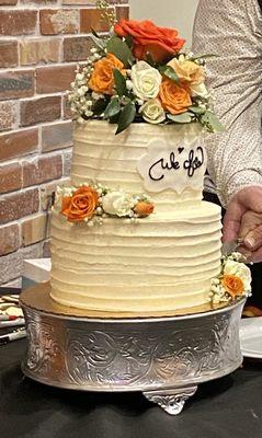 Cake flowers were absolutely beautiful.