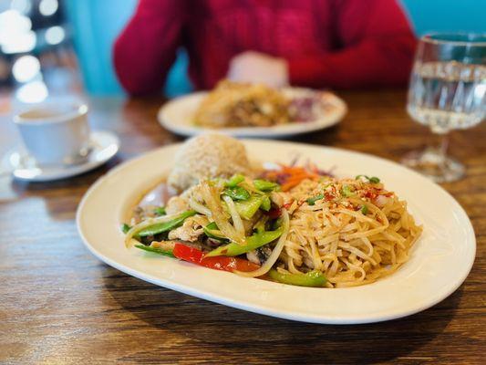 Chicken pad thai and ginger chicken lunch combo