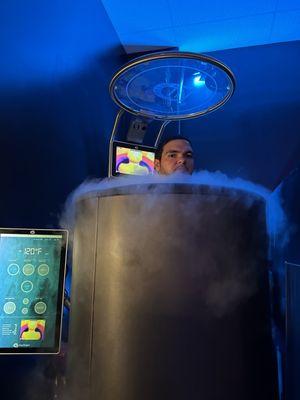 Cryotherapy in Orlando with Xymogen employees!