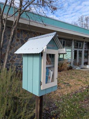 South Granville Rotary Club Little Free Library #2, Creedmoor