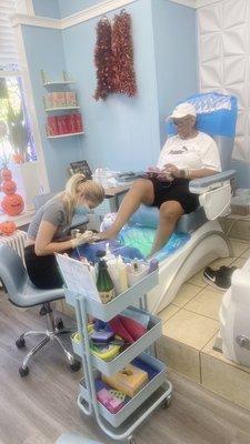 Christina customer is 4 years with pedicure