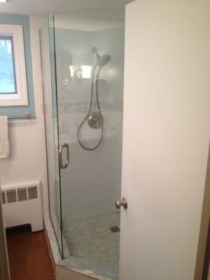 Kudos to Federal Glass for the great job on our shower enclosure. Best price, accommodated a weird angle, and so nice to boot!