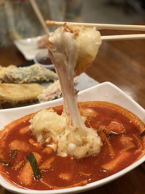 Cheese spicy rice cake