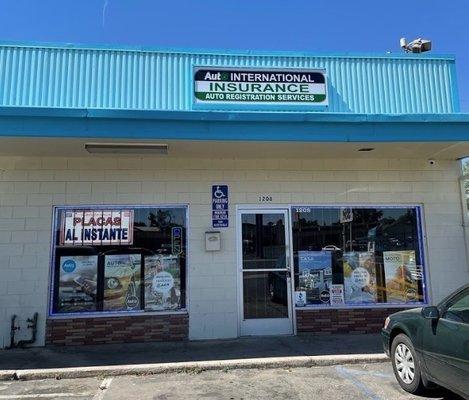 New auto insurance location in Fresno. Friendly staff.