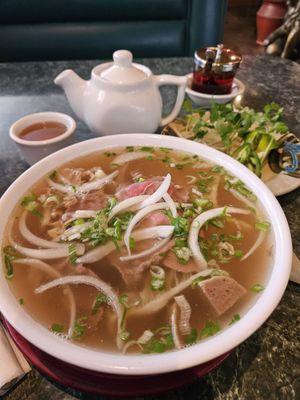 Combination pho.