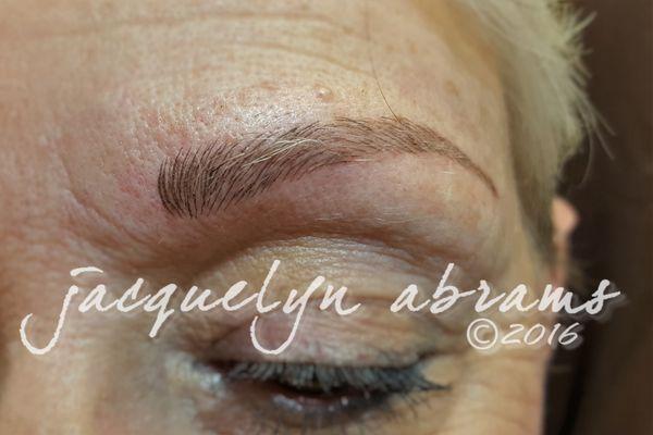 Hairstroke Eyebrows (Microblading) Permanent Makeup