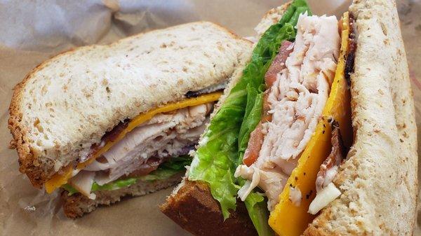 Roast turkey, ranch & bacon Market Fresh sandwich