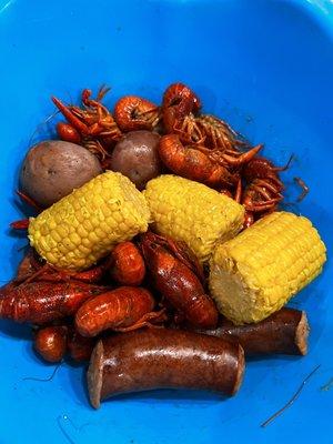 1LB Crawfish, Corn, taters, and Sausage