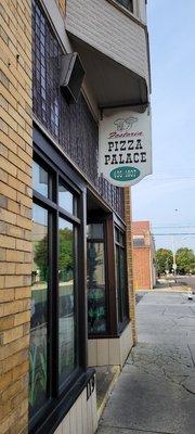 Fostoria Pizza Palace