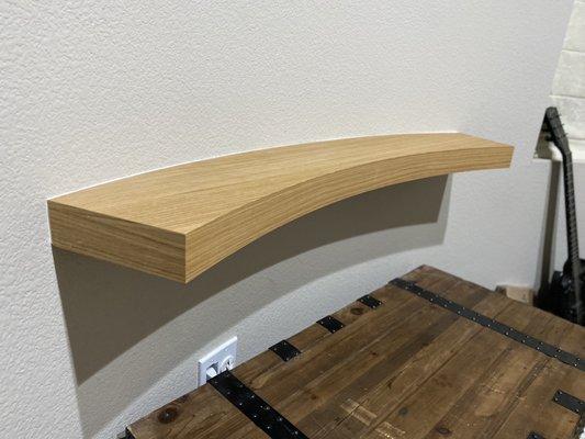 Curved shelf