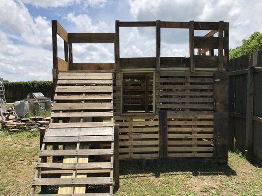 Reclaimed wood, pallets and HOme Depot!! Fort is almost done!